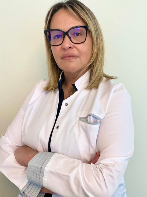 Dra. Adriana Antesola