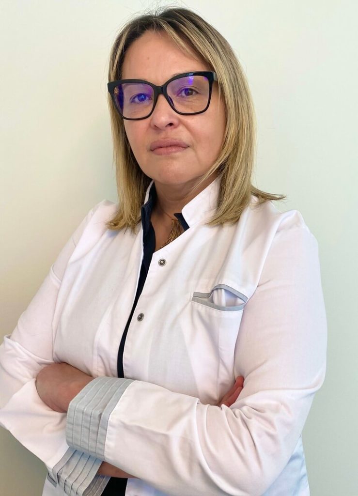 Dra. Adriana Antesola