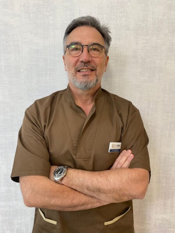 Dr. Avelino Rey