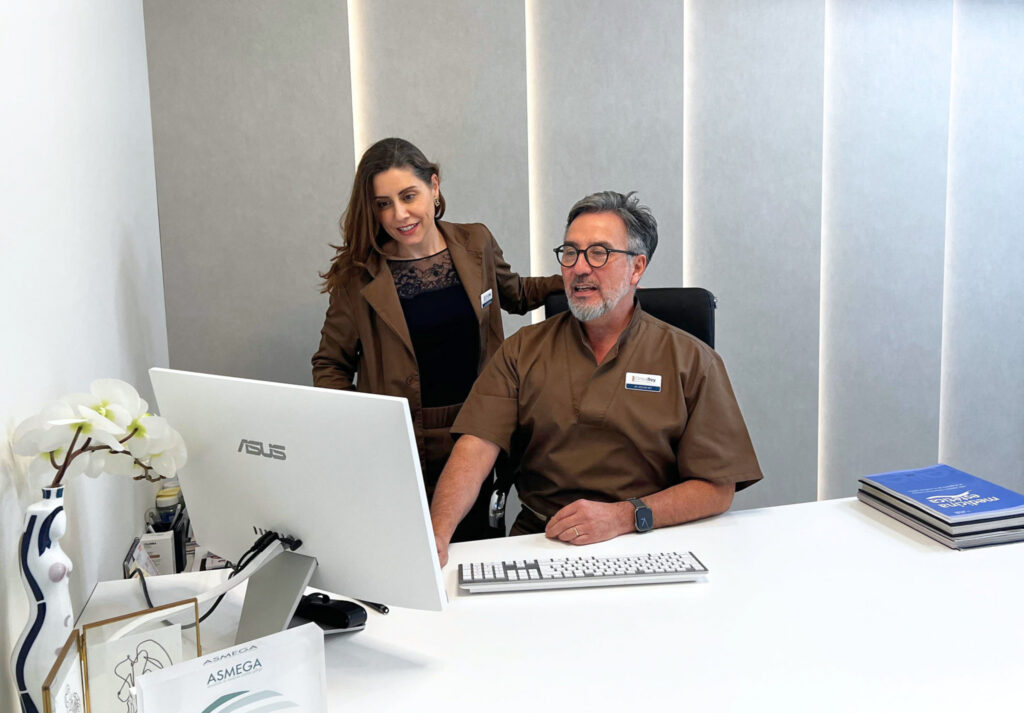 Clínica Rey en Faro de Vigo — Dr. Avelino Rey y Dra. Laura Segura